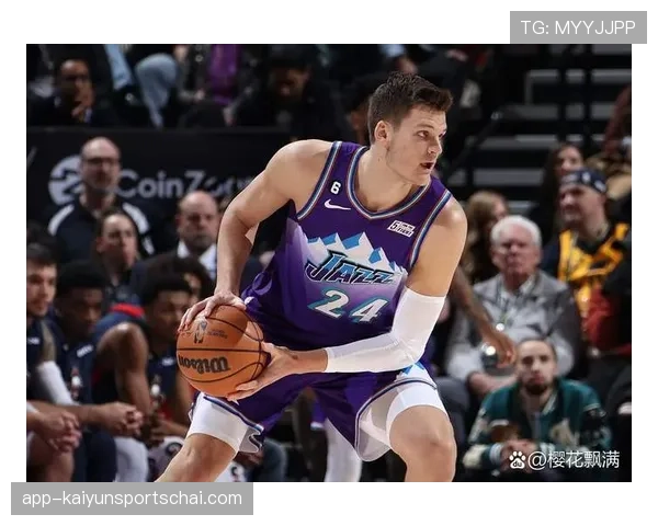 安东尼·戴维斯高效挡拆制造错位提振湖人内线防守强度