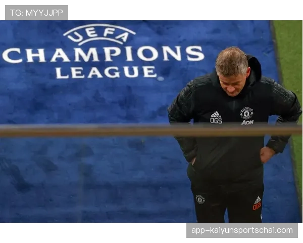 曼联近期表现波动，豪门光环褪去，问题显现对赛季走势形成制约